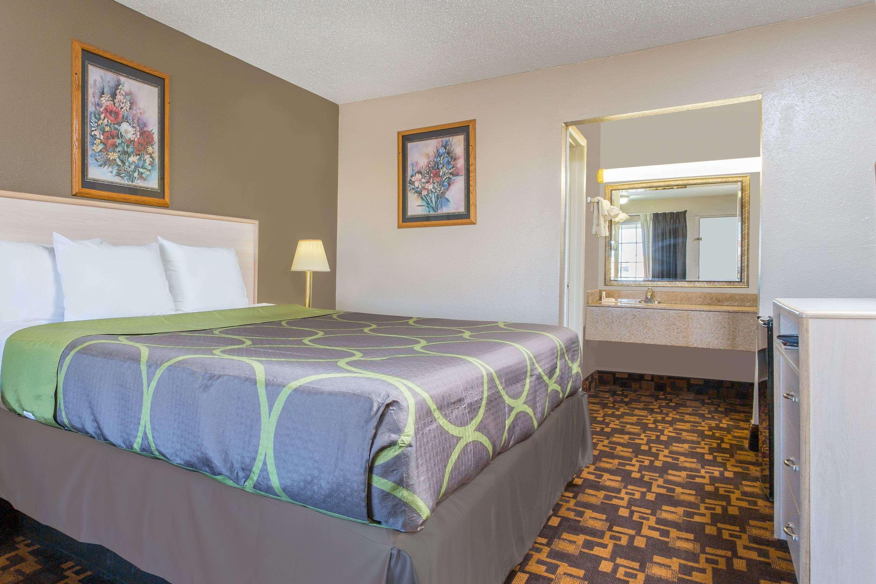 Super 8 By Wyndham Antioch/Nashville South East Exterior photo