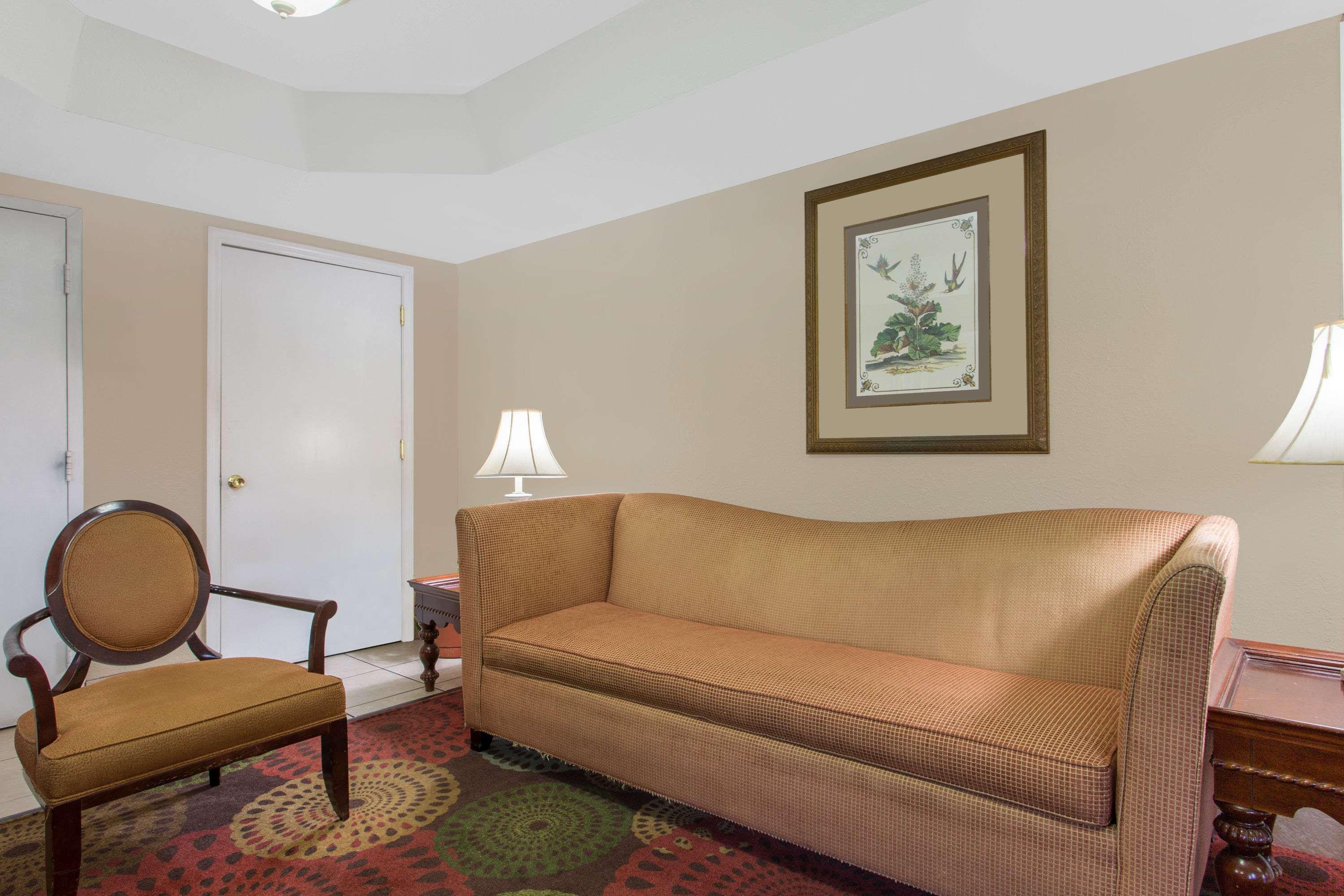 Super 8 By Wyndham Antioch/Nashville South East Exterior photo